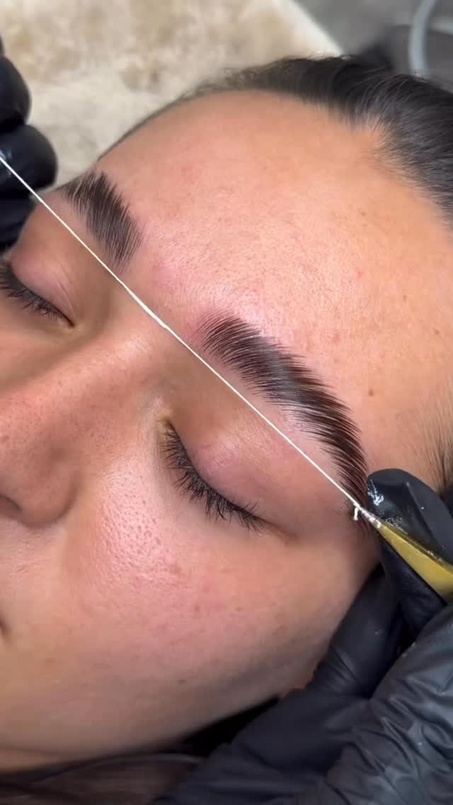 Caso real de Laminado y perfilado de cejas